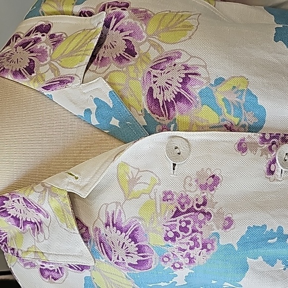 EMMA JAMES shacket button down. 55% linen. 45 rayon. Size 12 White With lavender - Picture 2 of 11